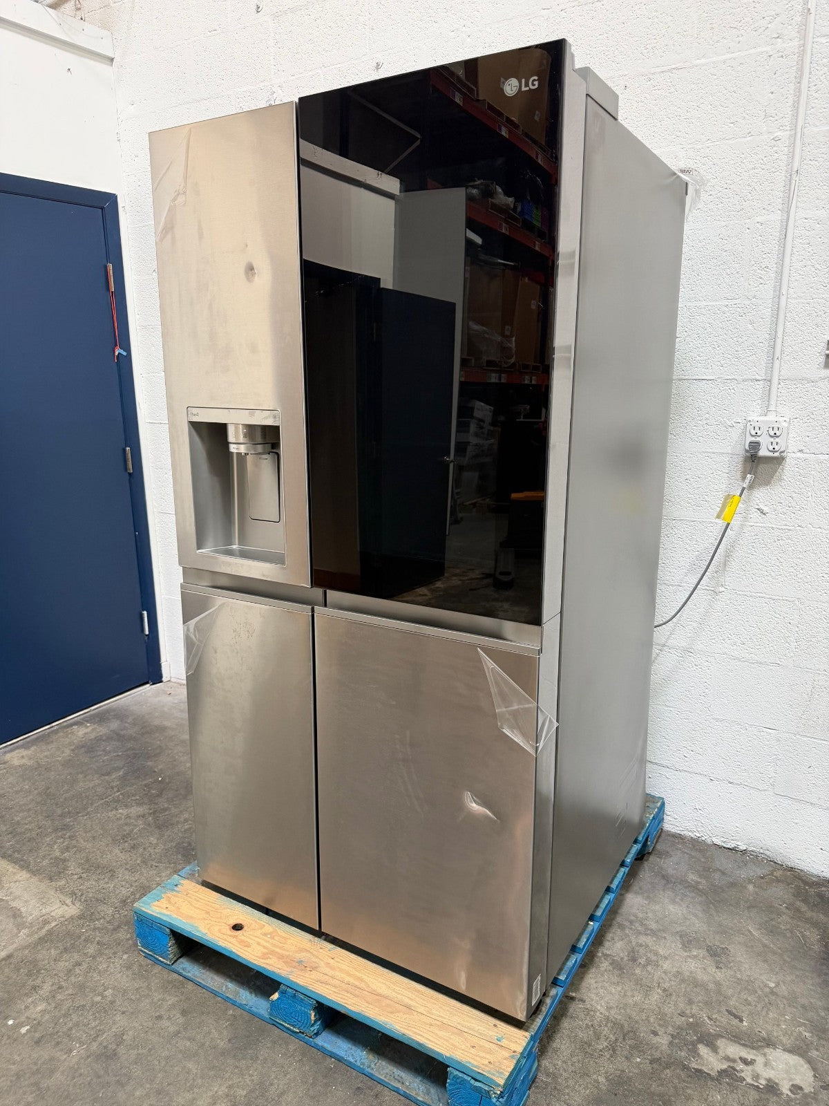 LRSOS2706S 27 cu. ft. Side-By-Side InstaView Refrigerator