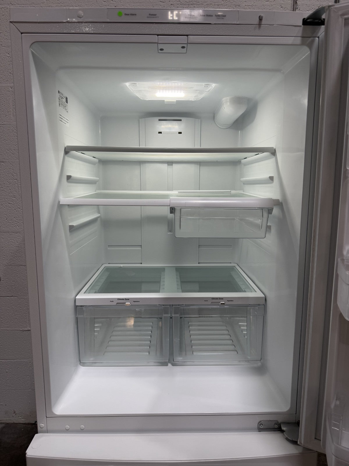 ENERGY STAR 21.0 Cu. Ft. Bottom-Freezer Refrigerator GDE21EGKWRWW