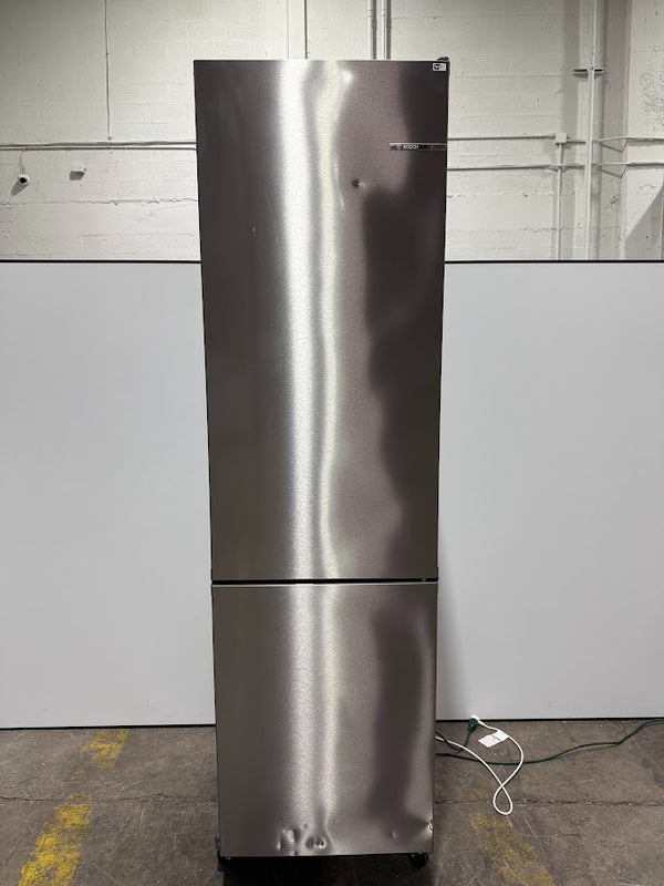 Bosch 800 Series B24CB80ESS  24" Freestanding Bottom Freezer Refrigerator