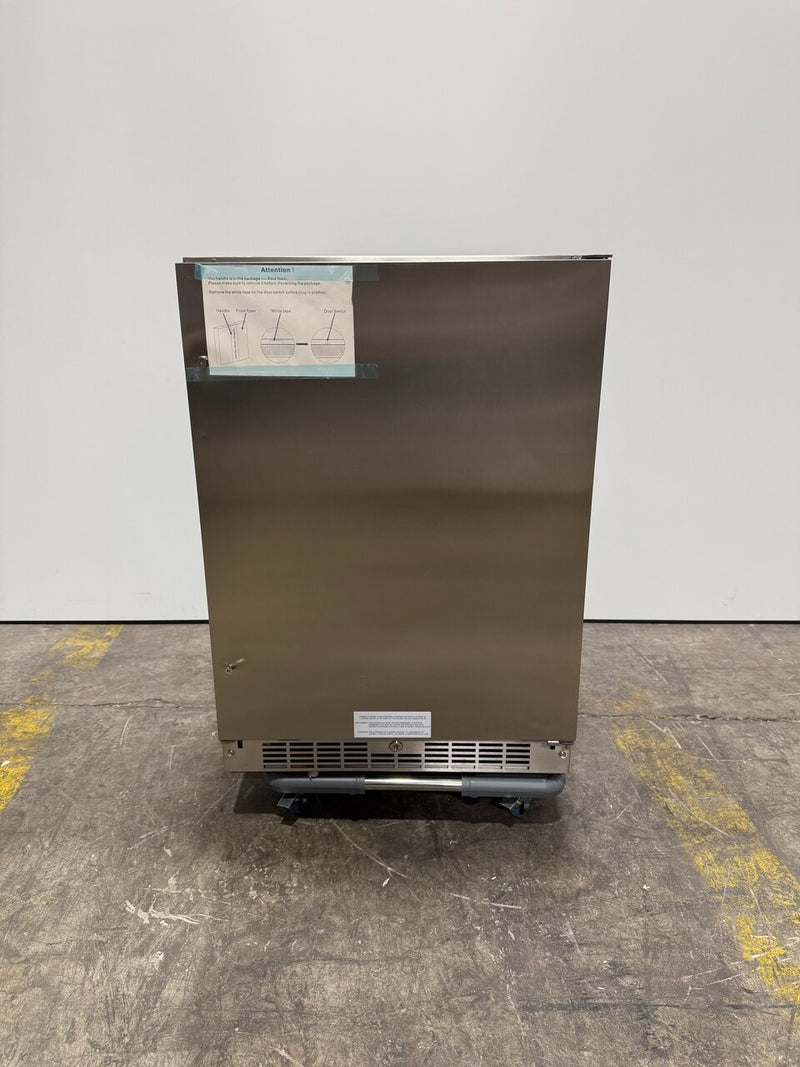 NS-OCF55SS2 Indoor/ Outdoor Fridge  5.4 Cu Ft