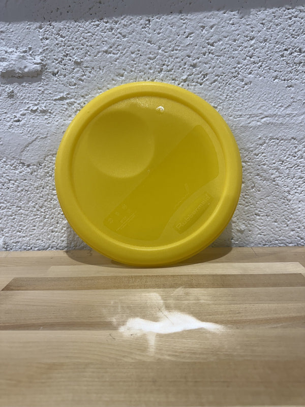 Rubbermaid Commercial FG572200YEL Plastic Round Food Storage Container Yellow