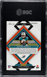 2021 Panini Prizm #E-8 Jaylen Waddle Emergent Prizms Gold SGC 10