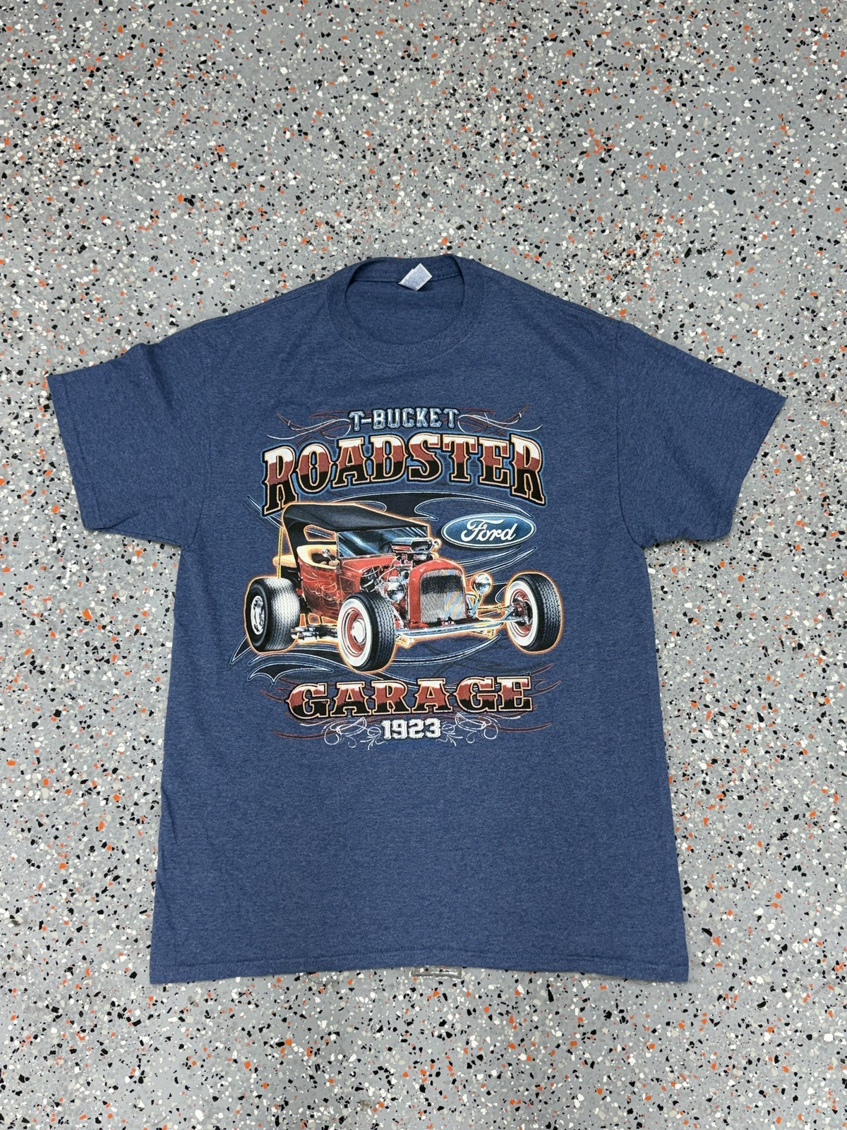 Ford T-Bucket Roadster 1923 Garage Hotrod T-Shirt - M