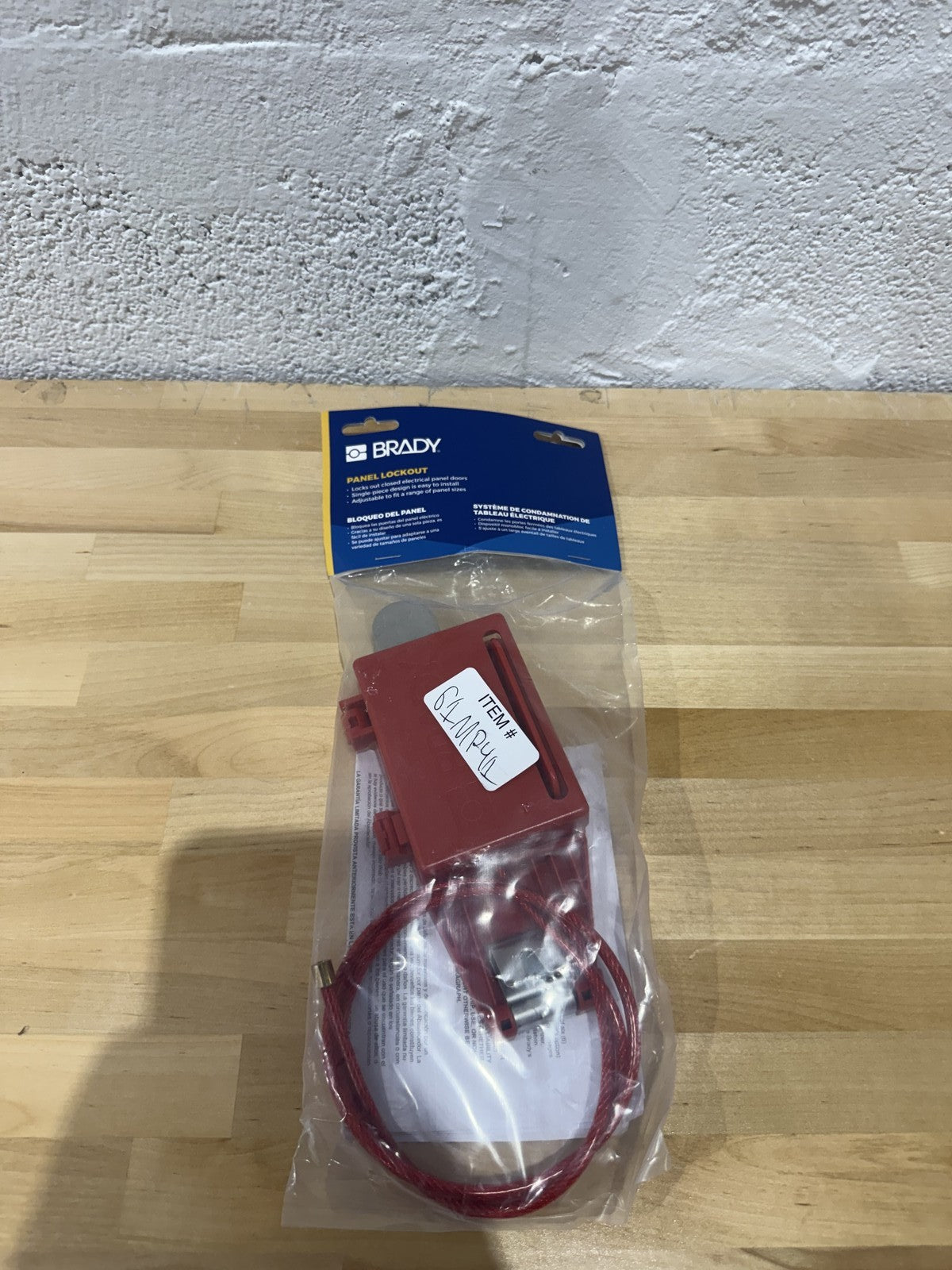 Brady Circuit Breaker Lockout, Electrical Panel 120/277V AC, Red 151633
