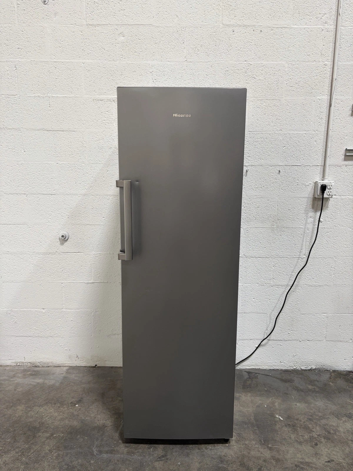 10.2 cu. ft. Garage Ready Convertible Upright Freezer HFU101N1AVE