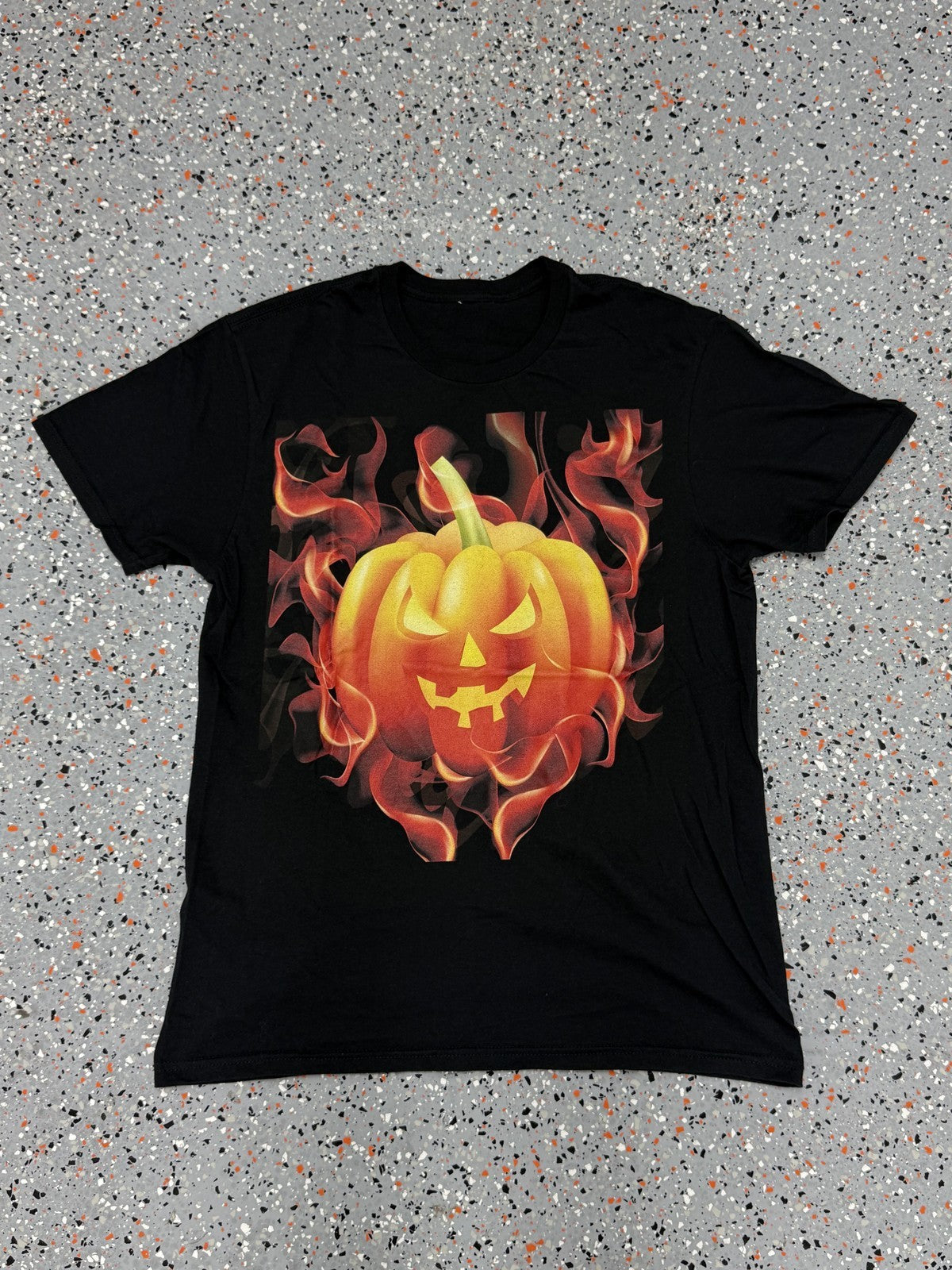 Black Flaming Jack-O-Lantern Graphic Tee Halloween - M