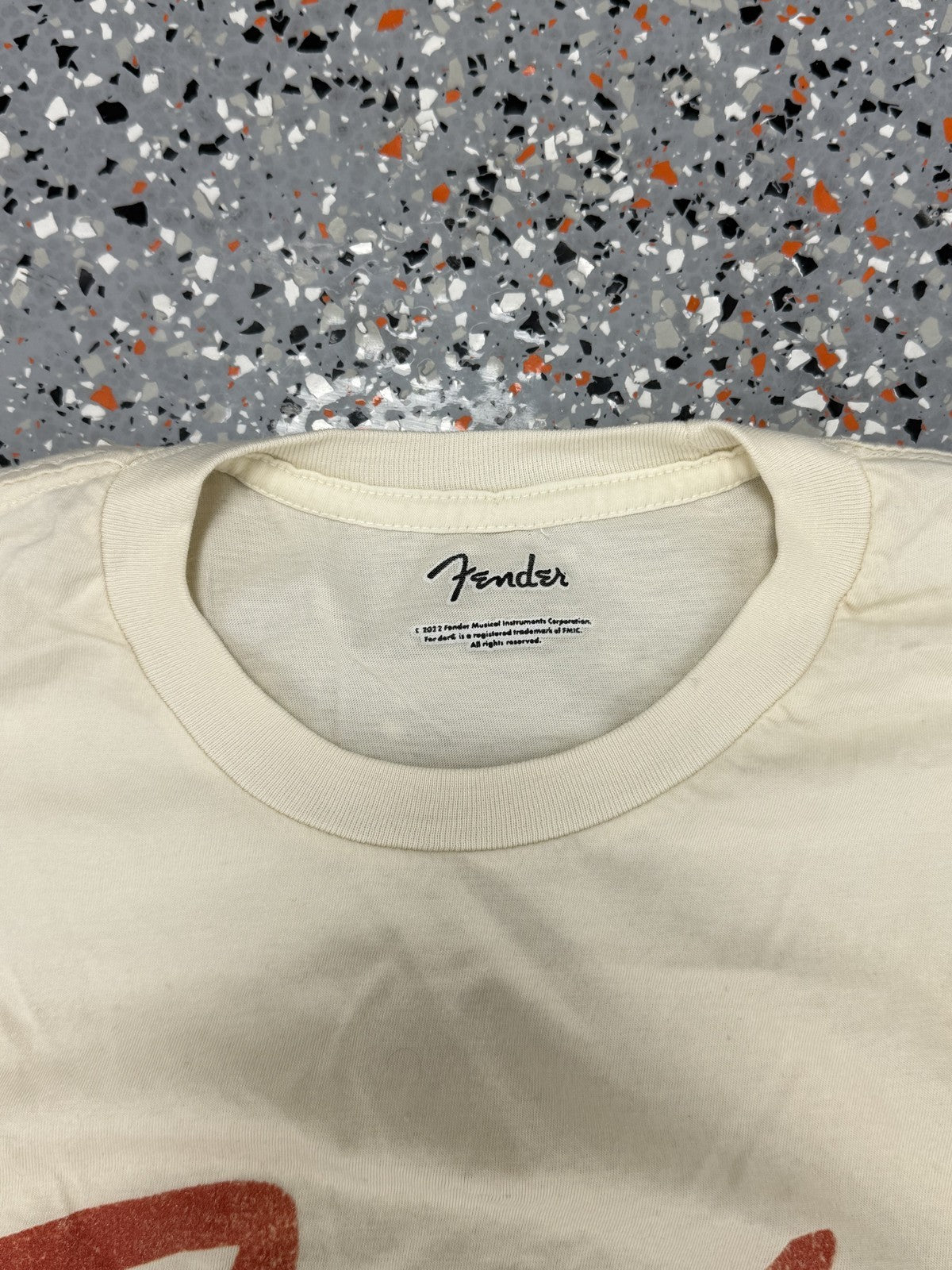 Classic Logo T-Shirt - M