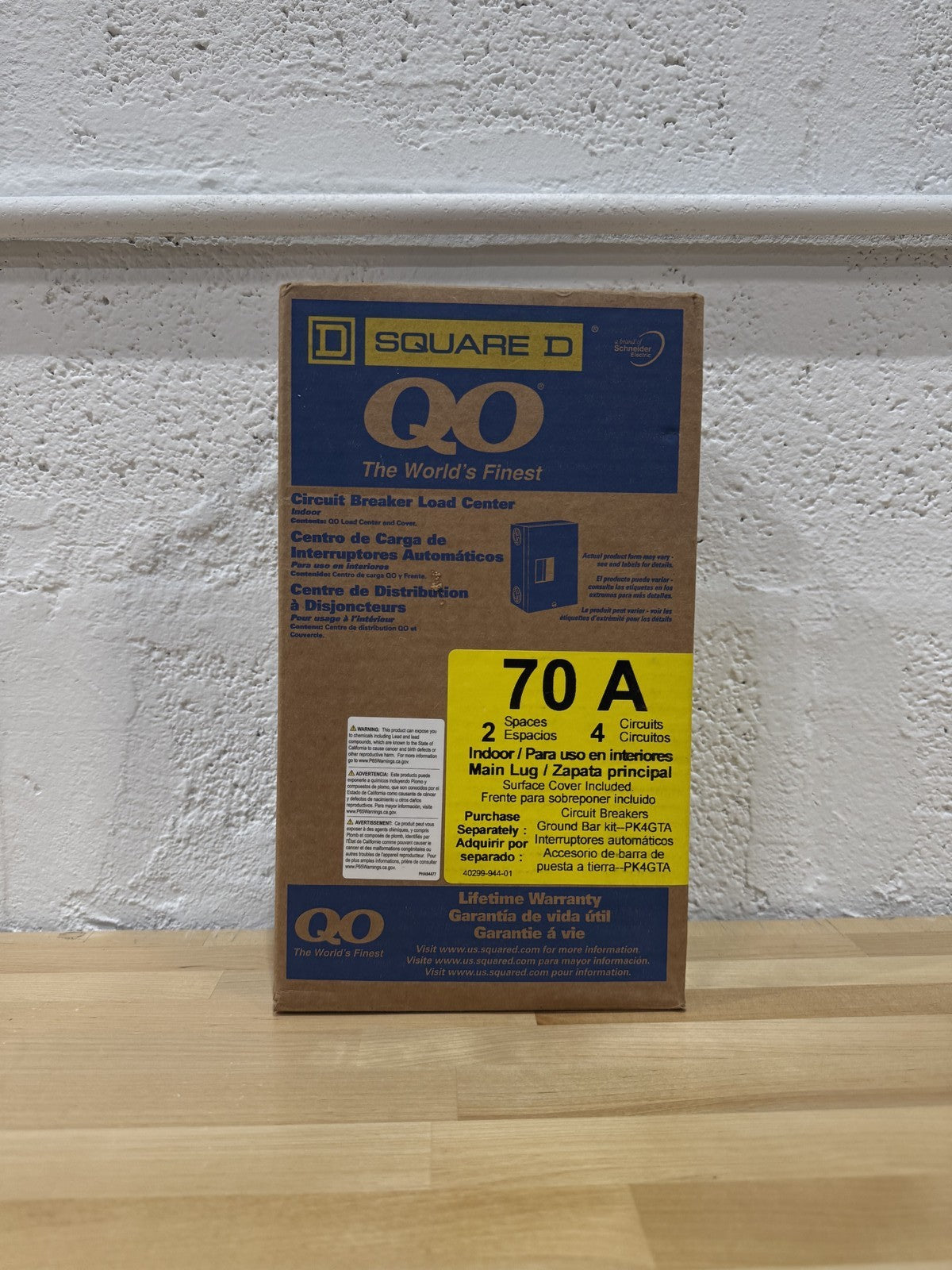 Square D Load Center, 2 Spaces, 70A Amps, 120/240V AC QO24L70S