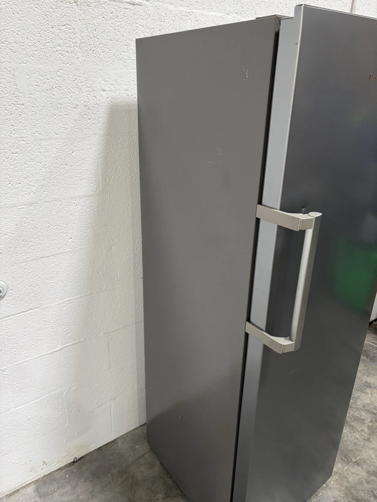10.2 cu. ft. Garage Ready Convertible Upright Freezer HFU101N1AVE
