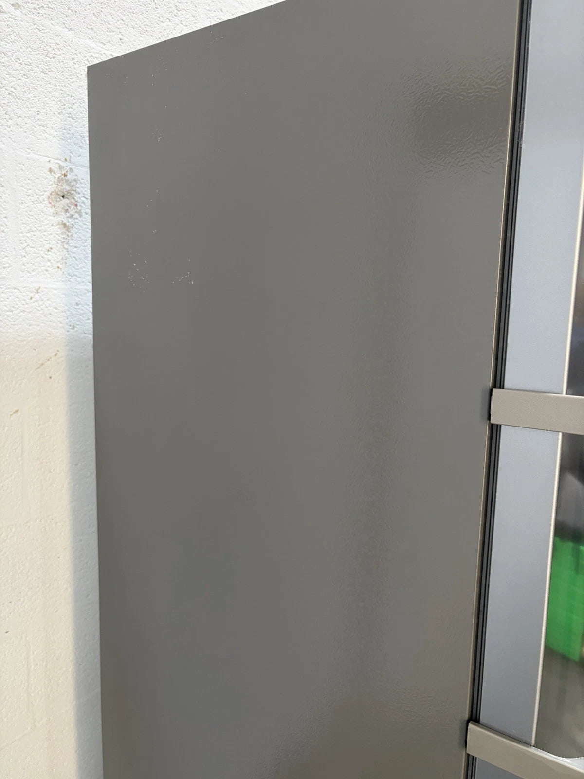10.2 cu. ft. Garage Ready Convertible Upright Freezer HFU101N1AVE
