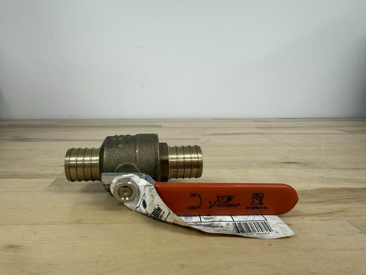 SHARKBITE PN: 22463LF 1" PEX Lead Free Ball Valve, Lever Operated