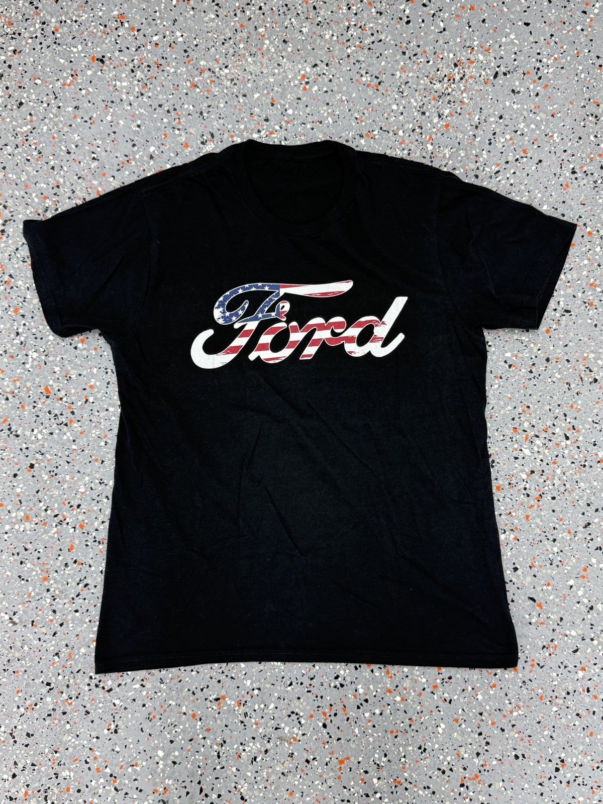 Ford Logo American Flag T-Shirt - M