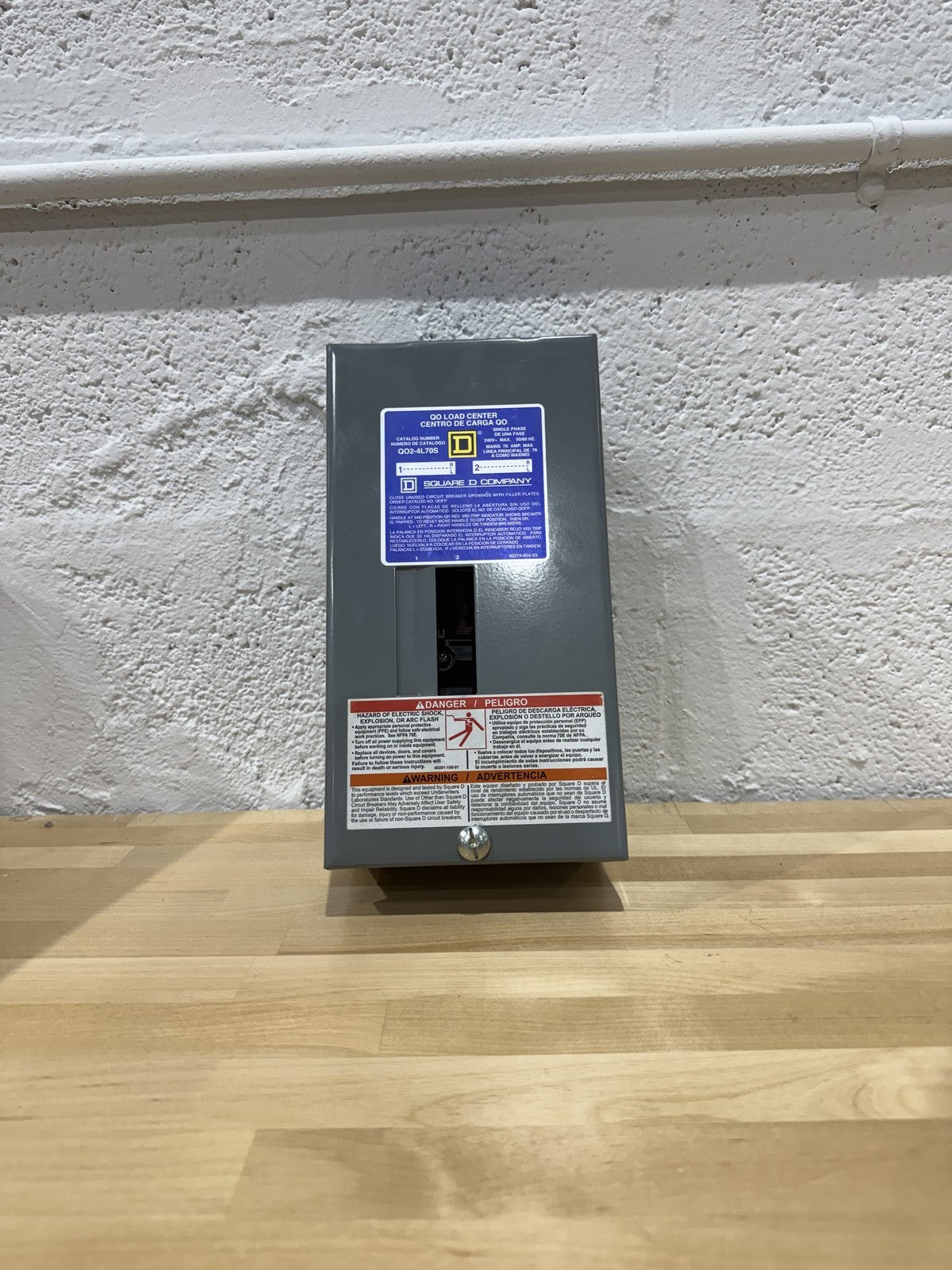 Load Center, 2 Spaces, 70A Amps, 120/240V AC QO24L70S