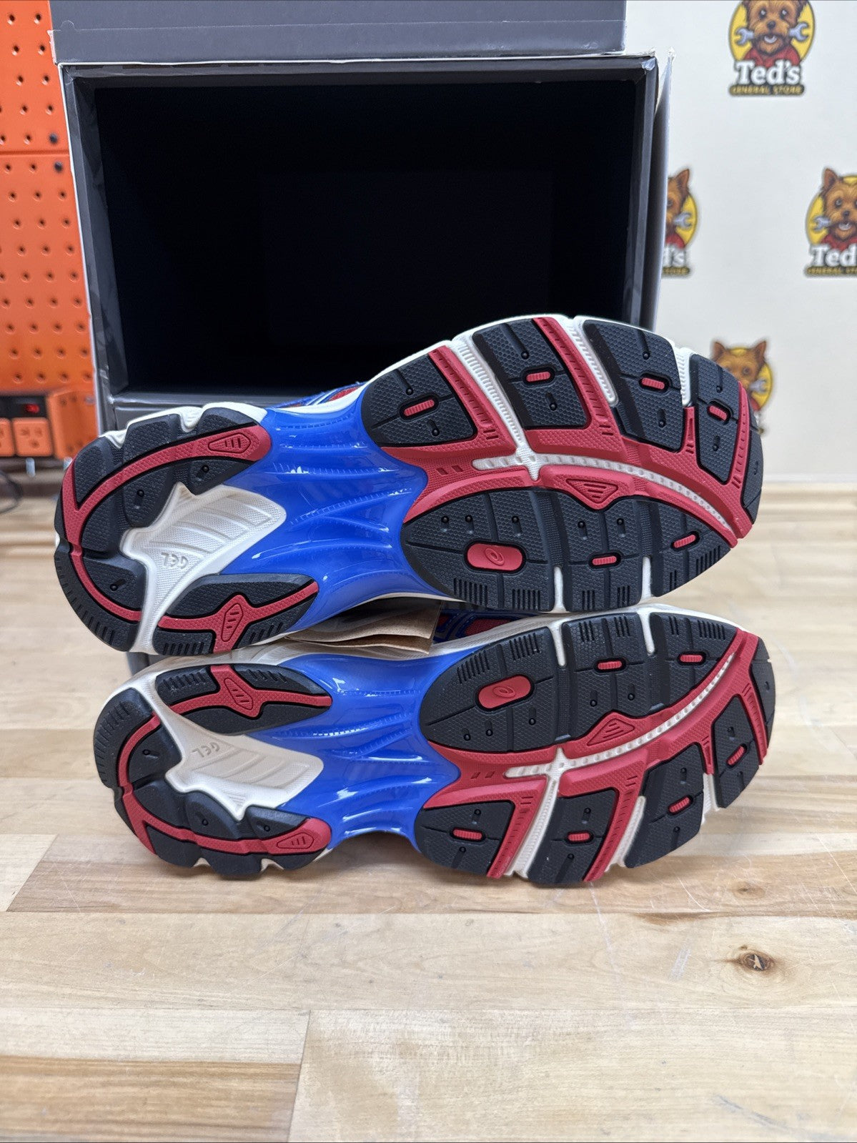 ASICS Kith x Marvel x GT 2160 Venom vs. Spiderman Pack *COMIC INCLUDED* Size 6